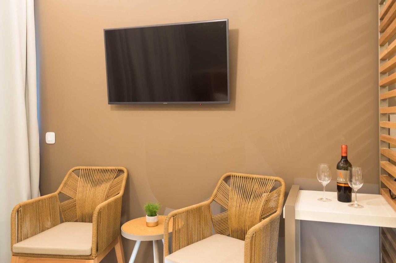 Eco Green Residences & Suites トロニ エクステリア 写真