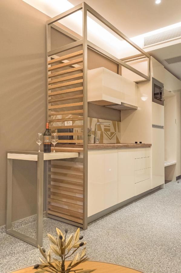 Eco Green Residences & Suites トロニ エクステリア 写真